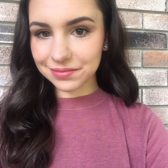 Meet your Posher, Morgan - Picture 1 of 1